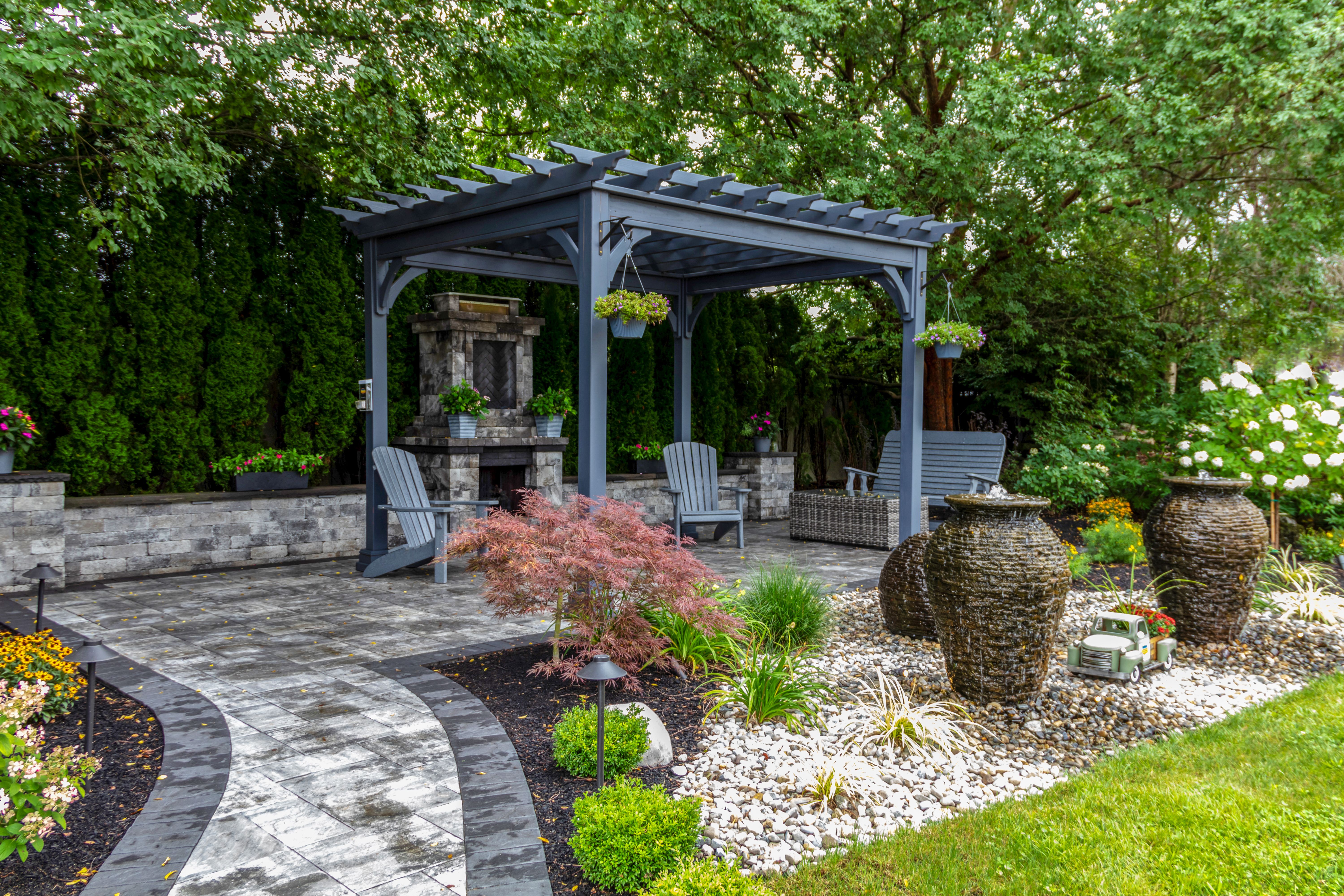 Gazebo vs. Pergola: Which is Right for Your Indiana Home?